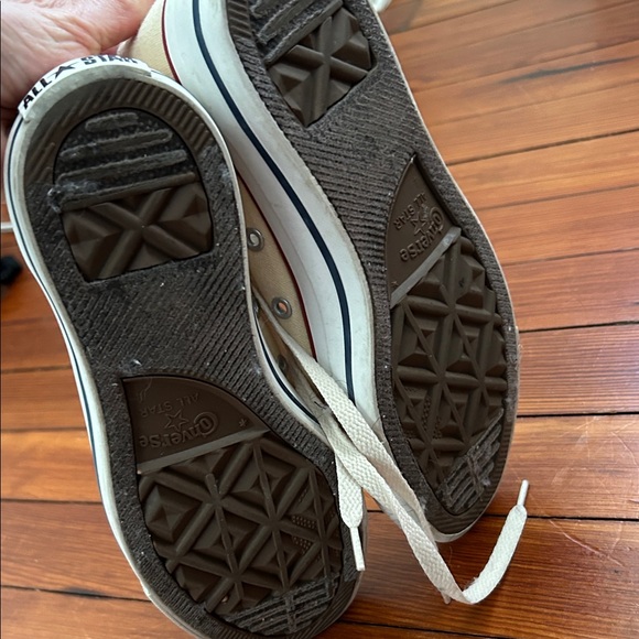 Cream/beige converse - Picture 5 of 8